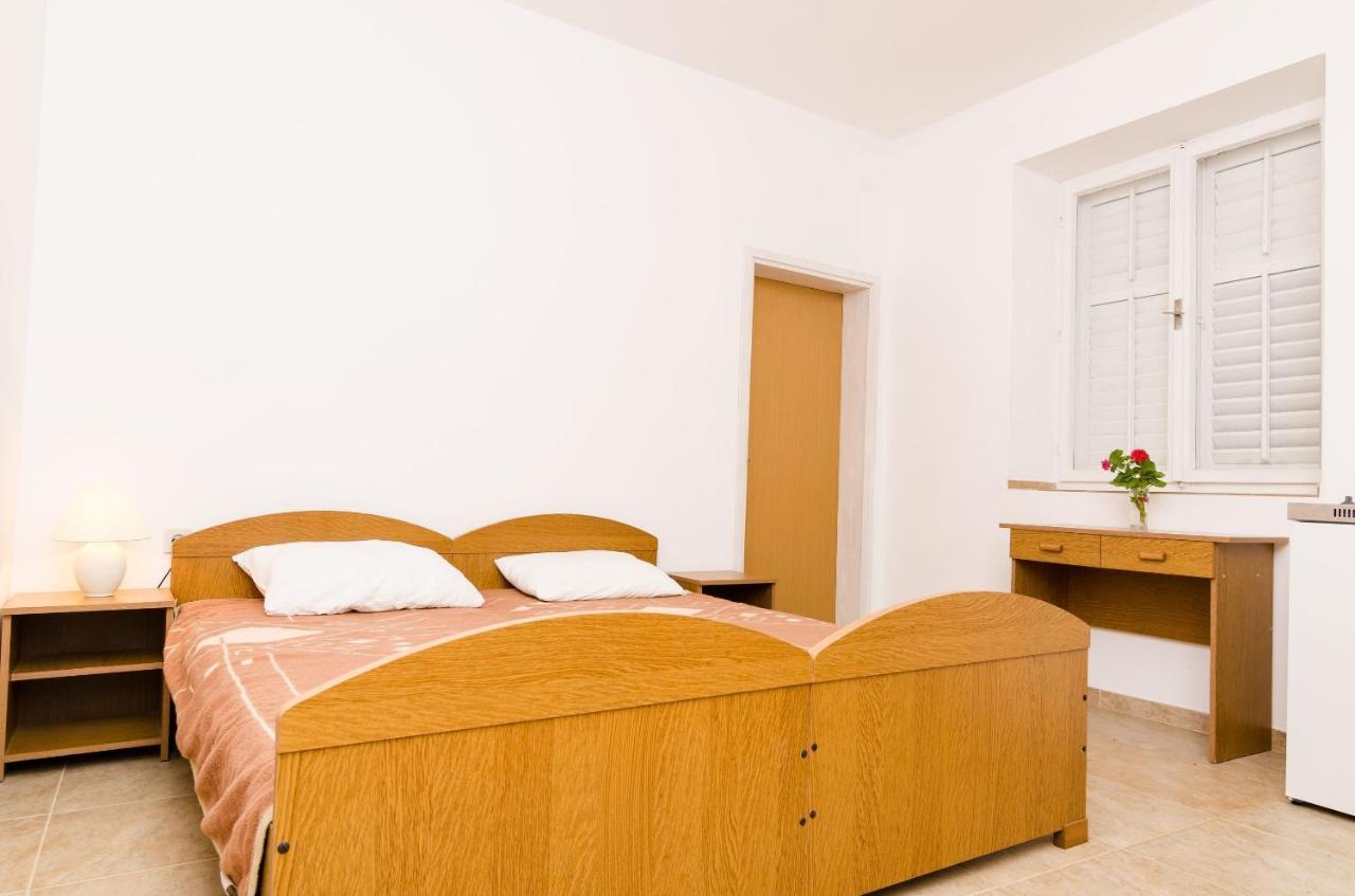 Guest House Kiko Pomena Szoba fotó
